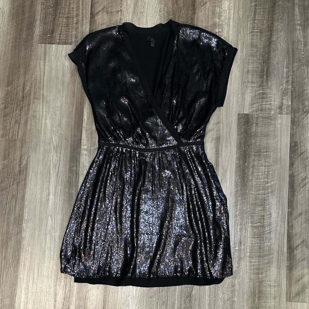 Banana Republic Monogram Black Sequin Dolman Sleeve Wrap V Cut Dress - 8
